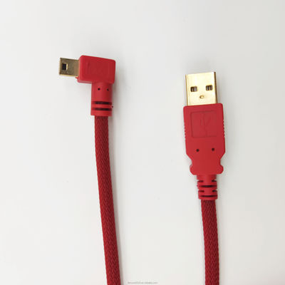 สีแดง อัตราต่อรอง USB 2.0 USB A เพศชายไปมุมขวา